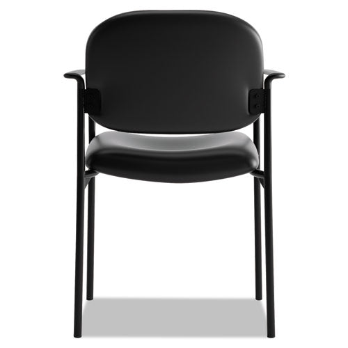 Vl616 Silla apilable para invitados con brazos, tapicería de cuero reconstituido, 23.25" x 21" x 32.75", asiento negro, respaldo negro, base negra