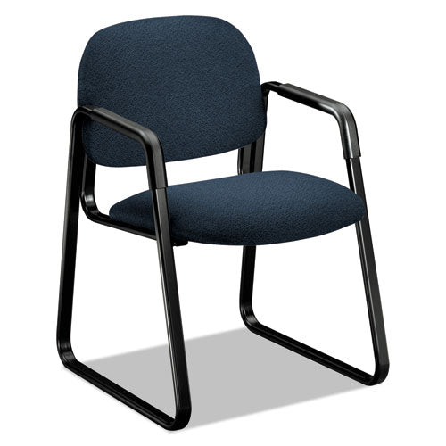 Solutions Seating 4000 Series Silla de invitados con base de trineo, tapicería de tela, 23.5" x 26" x 33", asiento/respaldo de mineral de hierro, base negra
