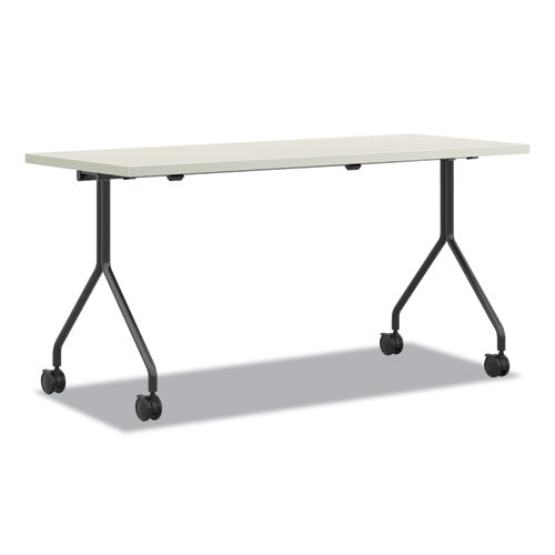 Entre mesas multipropósito anidadas, rectangulares, 72 de ancho x 24 de profundidad x 29 de alto, malla plateada/altillo