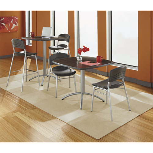 Silla Cafeworks, soporta hasta 225 lb, altura del asiento de 18", asiento/respaldo de grafito, base plateada, 2 por caja