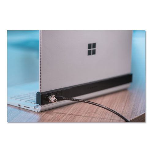 Soporte de bloqueo para Surface Book de 13,5" con bloqueo con llave Microsaver 2.0