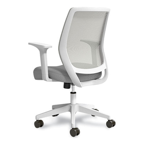 Silla de trabajo de tela con respaldo de malla Essentials con brazos, soporta hasta 275 lb, asiento de tela gris, respaldo de malla gris, base blanca